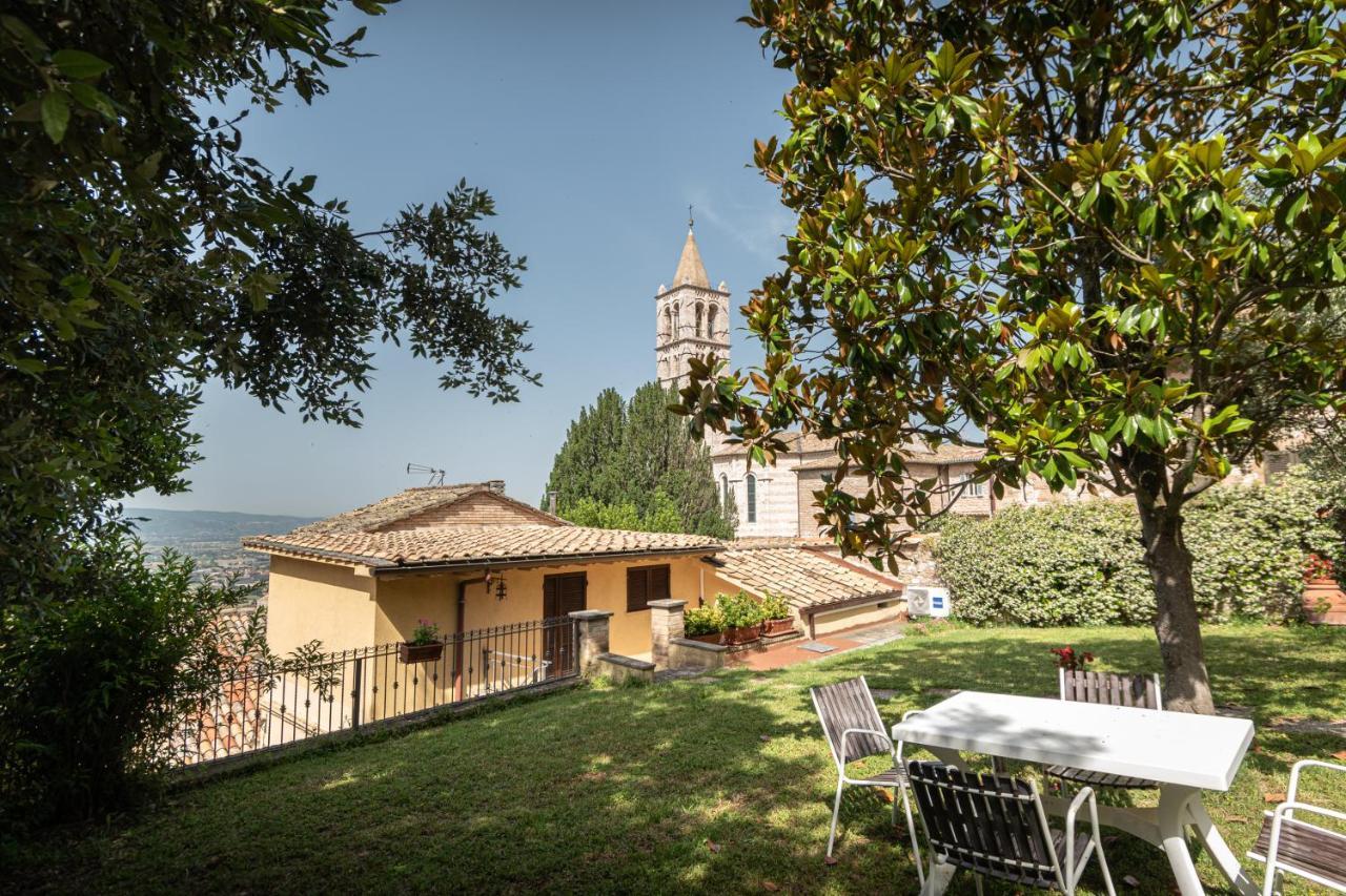 B&B Il Chiostro อัสซิซี ภายนอก รูปภาพ