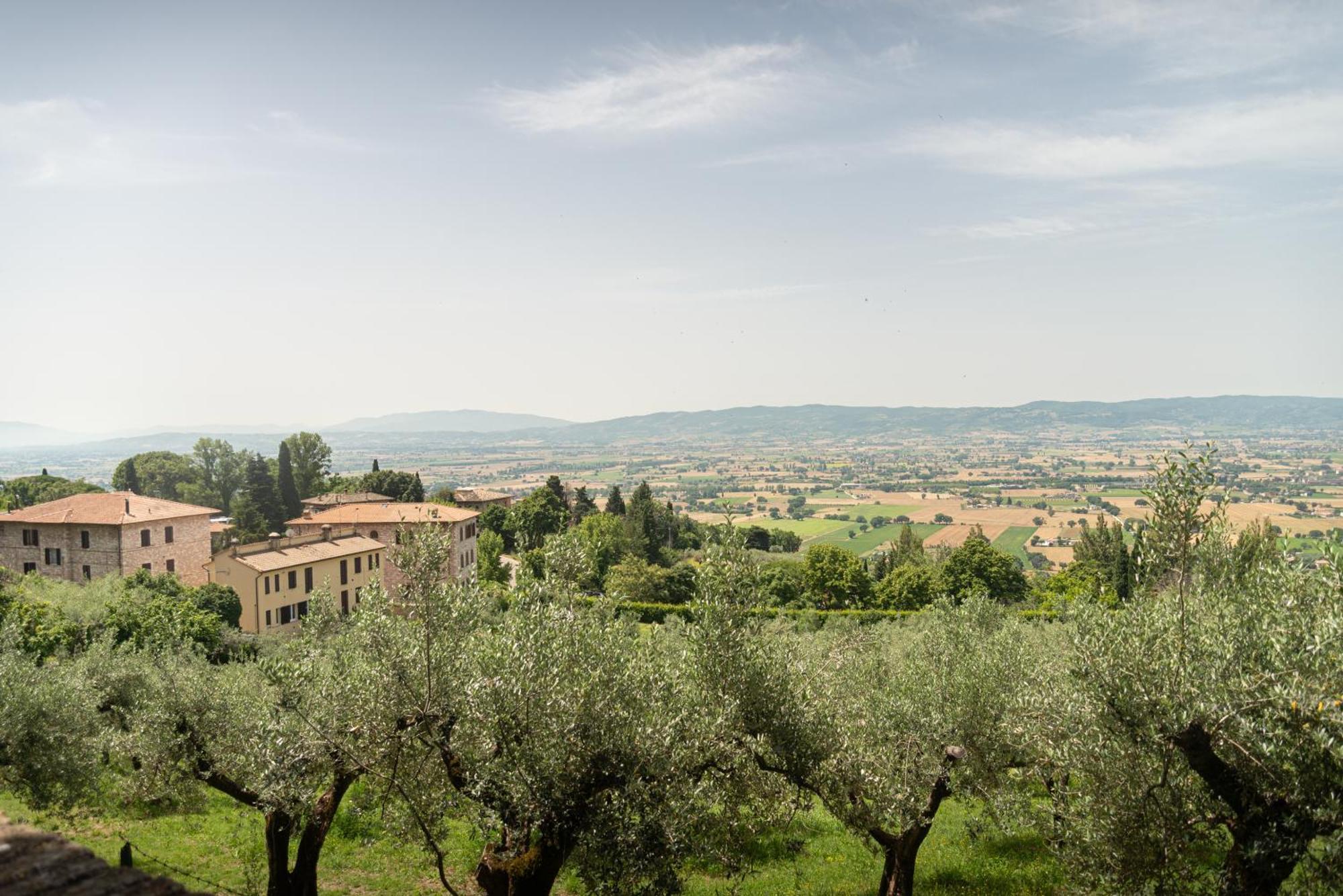 B&B Il Chiostro อัสซิซี ภายนอก รูปภาพ