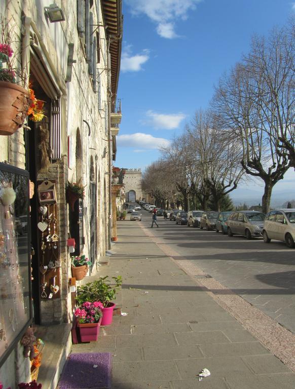 B&B Il Chiostro อัสซิซี ภายนอก รูปภาพ