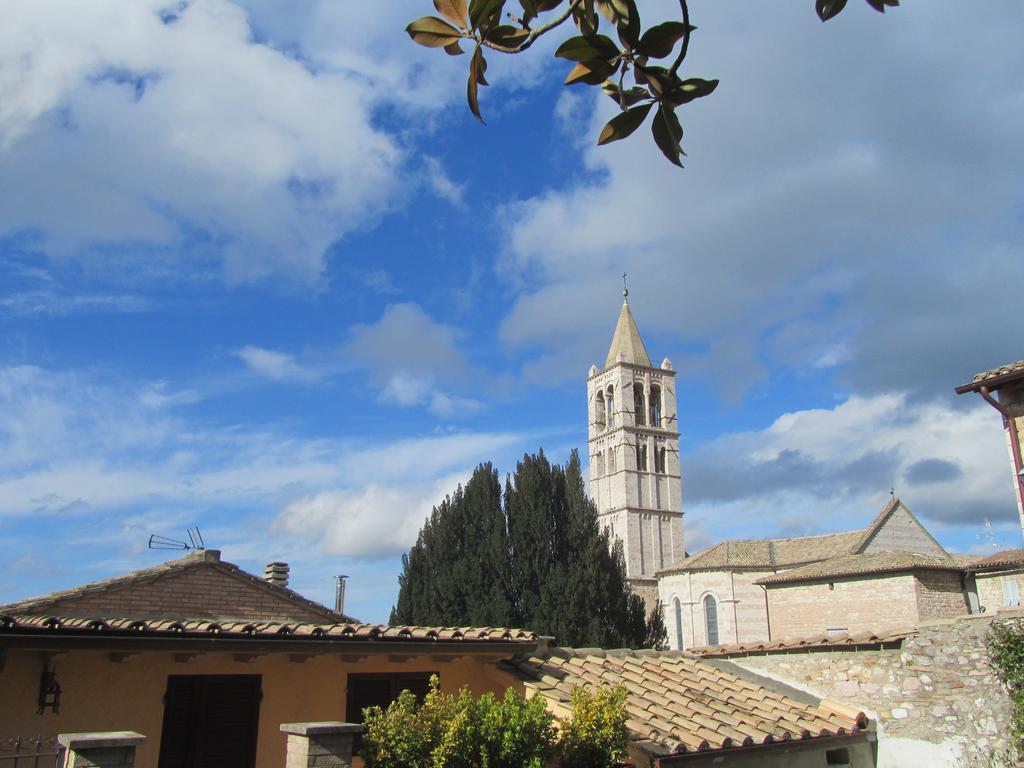 B&B Il Chiostro อัสซิซี ภายนอก รูปภาพ